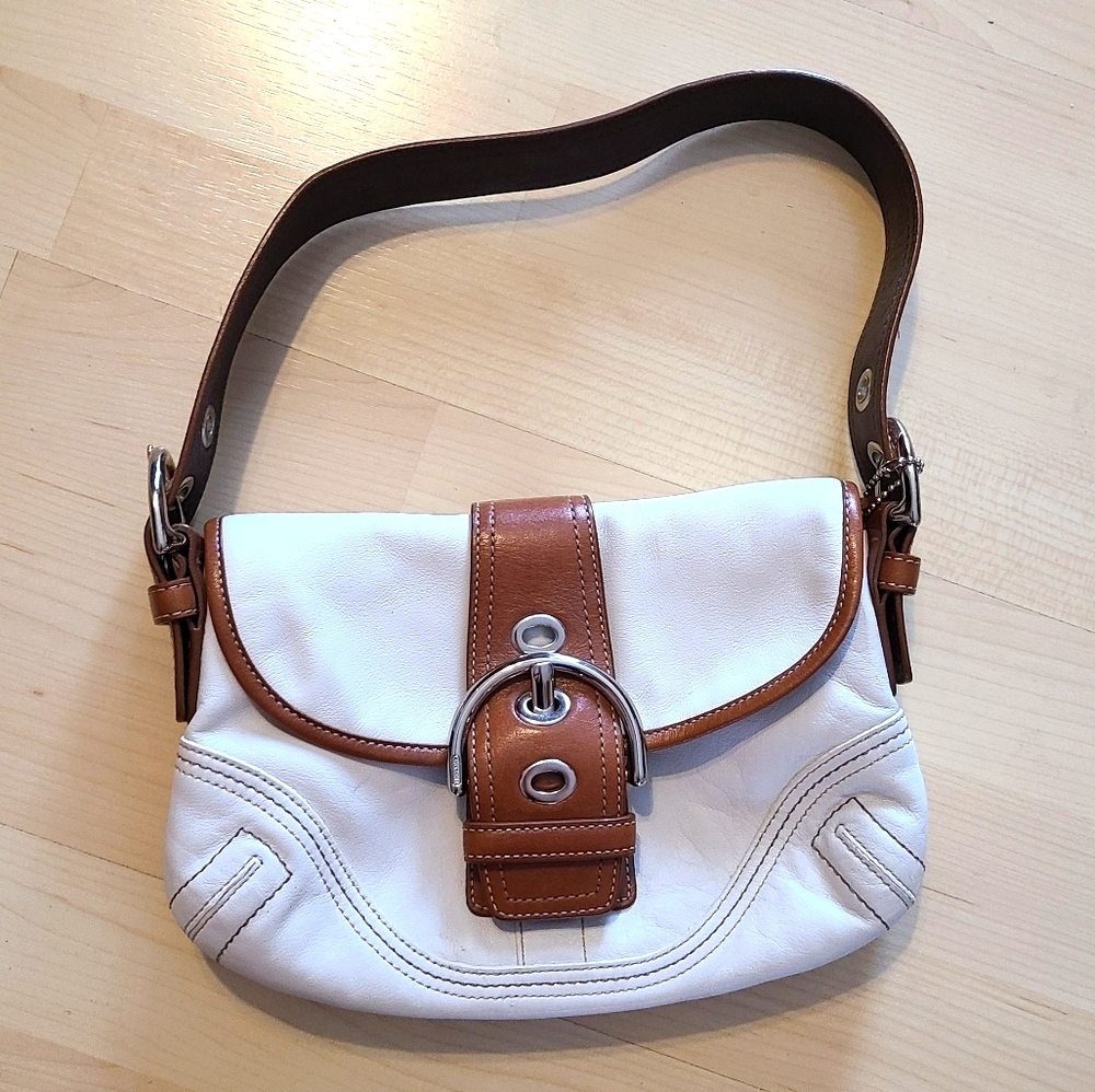 Coach No- A0779-F10188